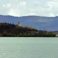 Италиански остров със замък си търси нов собственик