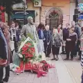 Поставиха паметника на Алеко Константинов на бул. Витоша