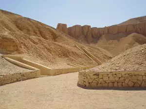 Исторически Забележителности - Снимка Мястото с гробницата на фараон Тутанкамон