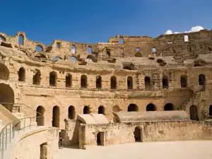 Исторически Забележителности - Снимка Колосеумът в Ел Джем