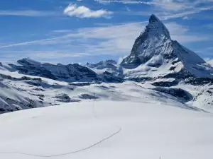 Природни Забележителности - Снимка Най-високият връх в Европа - Матерхорн