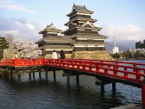 Исторически Забележителности - Снимка Замъкът Мацумото