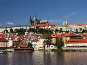 Романтични градове - Снимка Пражкият замък