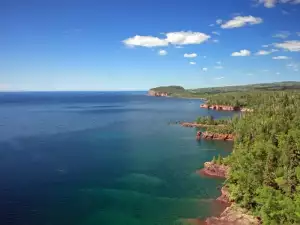 Природни Забележителности - Снимка Езерото Superior в САЩ и Канада