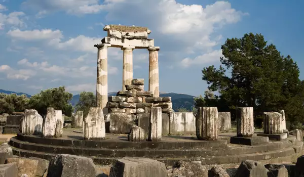 За нищо на света не пропускайте да посетите тези 3 гръцки съкровища
