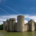 Замъкът Бодиам в Англия