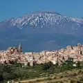 Вулканът и планината Етна в Италия