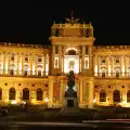 Дворецът Хофбург във Виена