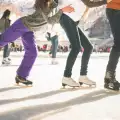 Отварят безплатната ледена пързалка във Варна