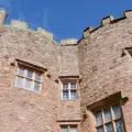Уелски замъци - поуис