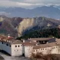Роженският манастир в трескава подготовка за Великден