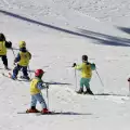 Заведете детето си на ски детска градина в Боровец