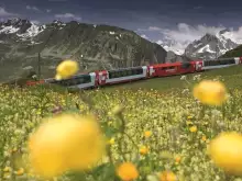 Ледниковият експрес разкрива красотата на Швейцария