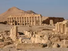 Унищожиха и хилядолетната триумфална арка в Палмира