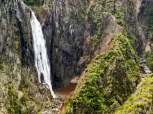 Водопадът Уоломомби