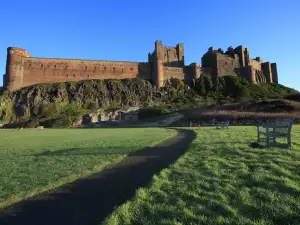 Замъкът Бамбург (Bamburgh)