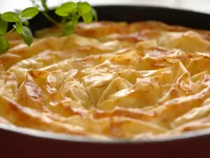 Кърджали изкушава чревоугодниците с фестивал на Баницата
