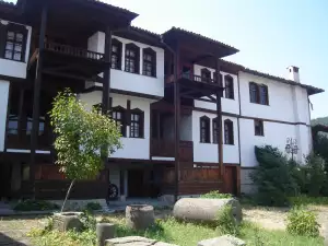 Брациговска архитектурна школа