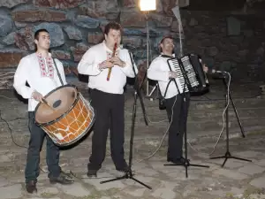 Дряновският панаир с богата музикална програма