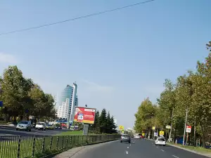 Арт автобус рекламира Бургас