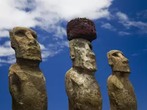 Великденският остров (Easter Island)