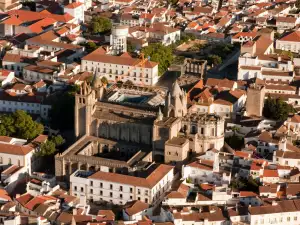 Evora