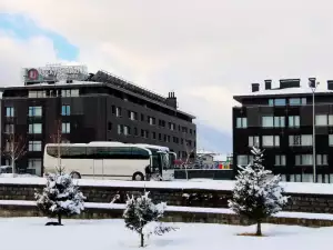 Скъпи уикенд почивки гонят туристи от курортите ни
