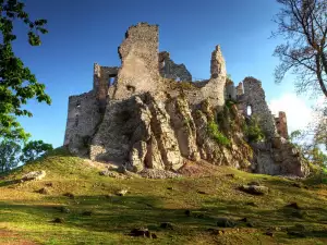 Замъкът Хрушов
