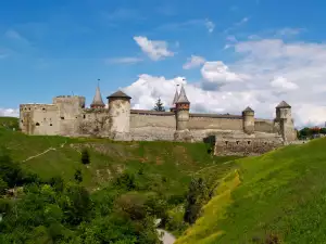 Каменец-Подилски (Kamianets-Podilskyi)