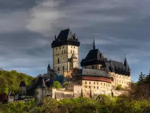 Дворецът Карлщайн (Karlstejn)