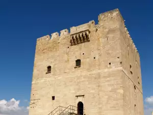 Замъкът Колоси