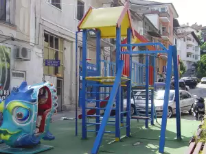 Детска градина за децата на туристите в Созопол