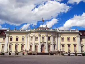 Лудвигсбург Палас