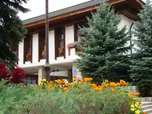 Месец на почистването и рециклирането организира община Банско