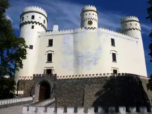 Замъкът Орлик (Orlik)