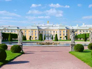 Петерхоф Палас