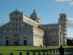 Наклонената кула в Пиза (Pisa)
