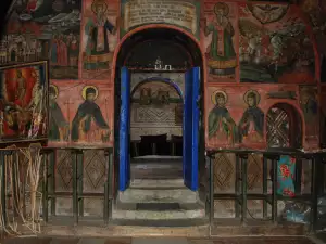 В храма на Преображенски Манастир