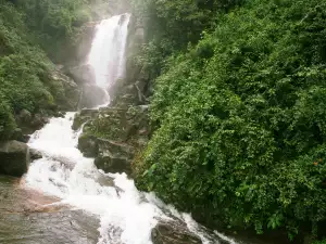 Водопадът Рамбода