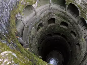 Обърнатата кула в Синтра