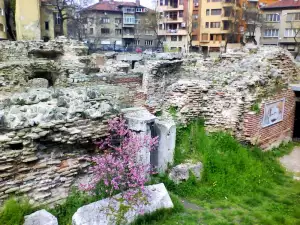Реконструират Римските терми край Варна