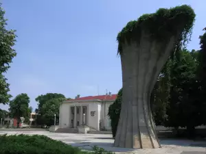 Откриват обновения площад на Шабла по случай празника на града