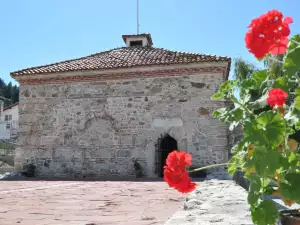 Старите бани в Разлот