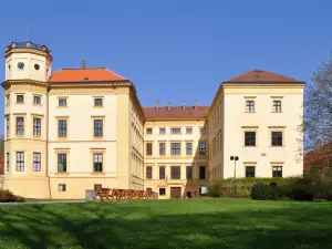 Замъкът Стразнице