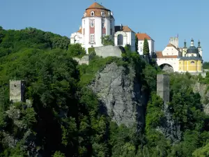 Замъкът Вранов