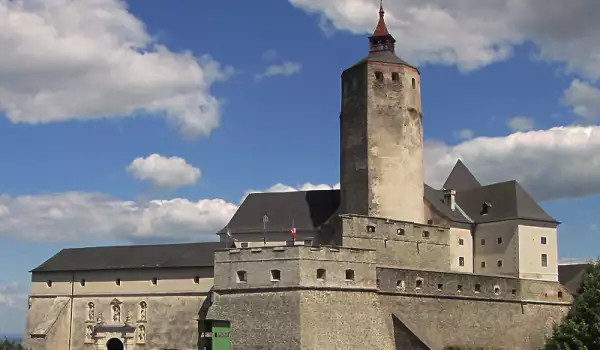 Форхтенщайн Замък