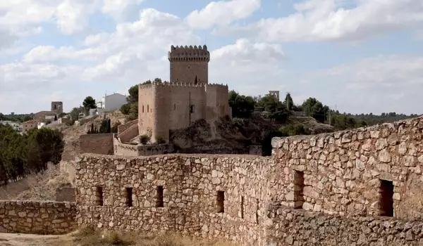 Испанският замък Аларкон