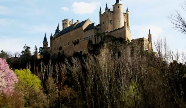 Замъкът Алказар де Сеговия