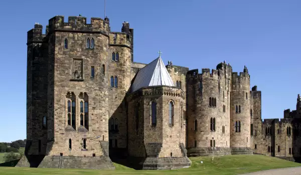 Замъкът Алнуик в Англия