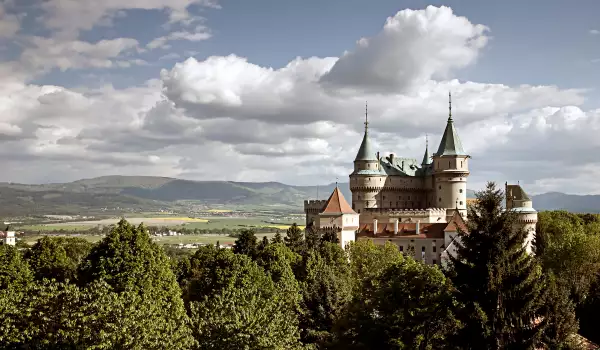 Замъкът Божнице в Словакия